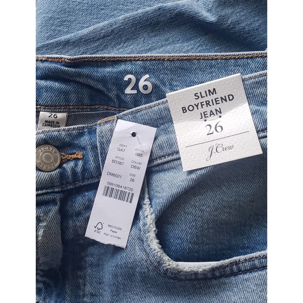 23. J.Crew Slim boyfriend jean in Darcy Bay wash - Picture 9 of 9
